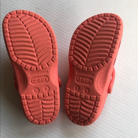 CROCS Classic Orange Clogs Women’s 8 Men’s 6 - Picture 6 of 7